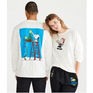 Peanuts X Aéropostale Long Sleeve Santa Snoopy Graphic Tee Size Medium